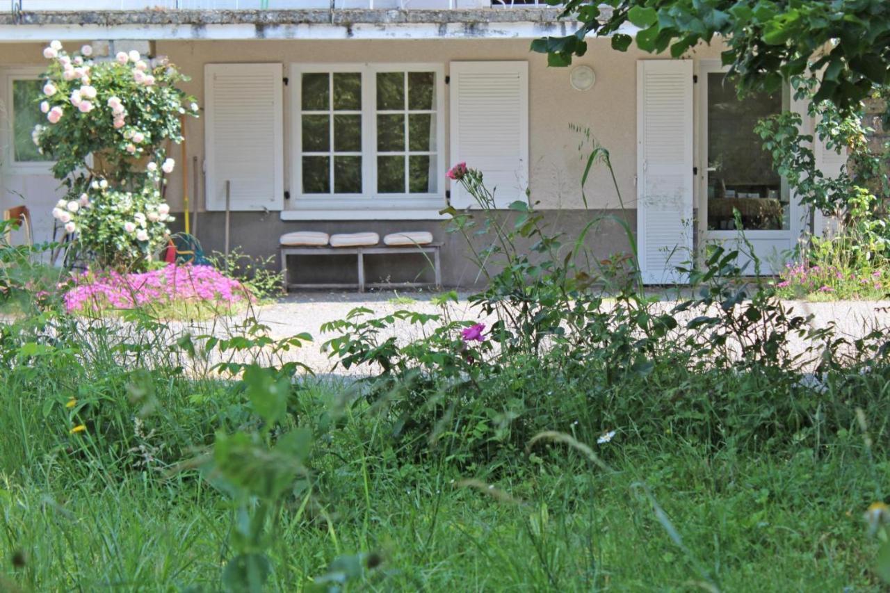 Bed and Breakfast Les Vieux Fourneaux Nantiat Exterior foto