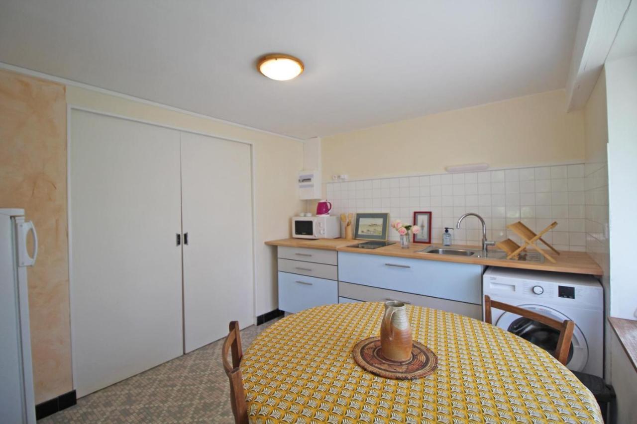 Bed and Breakfast Les Vieux Fourneaux Nantiat Exterior foto